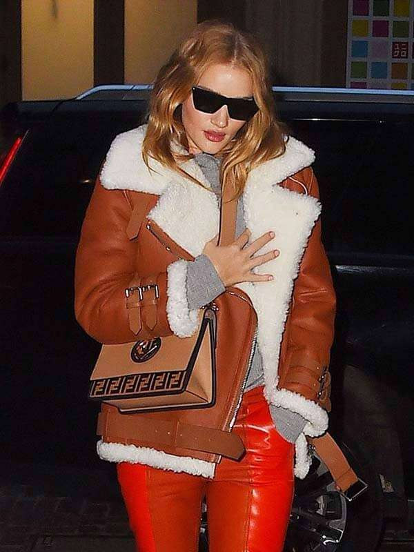 Model Rosie Huntington-Whiteley Jacket Model Rosie Huntington-Whiteley Shearling Jacket